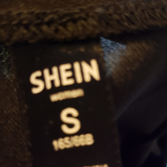 Shorts - Picture 2 of 3